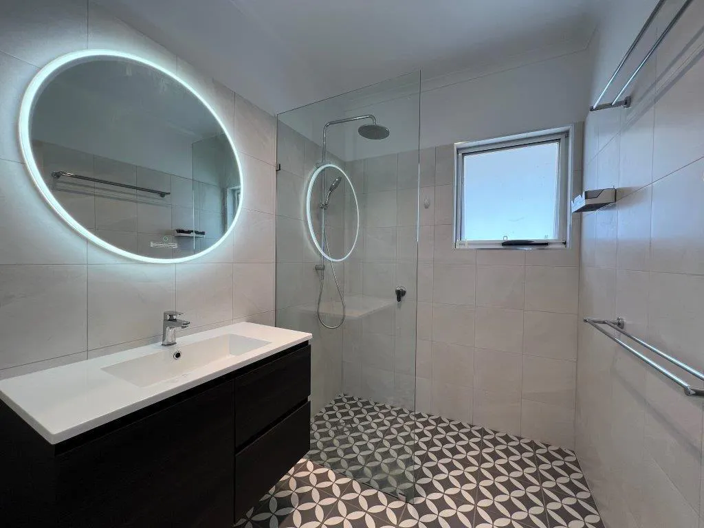 44 Kloeden Street — photo 4 of 19