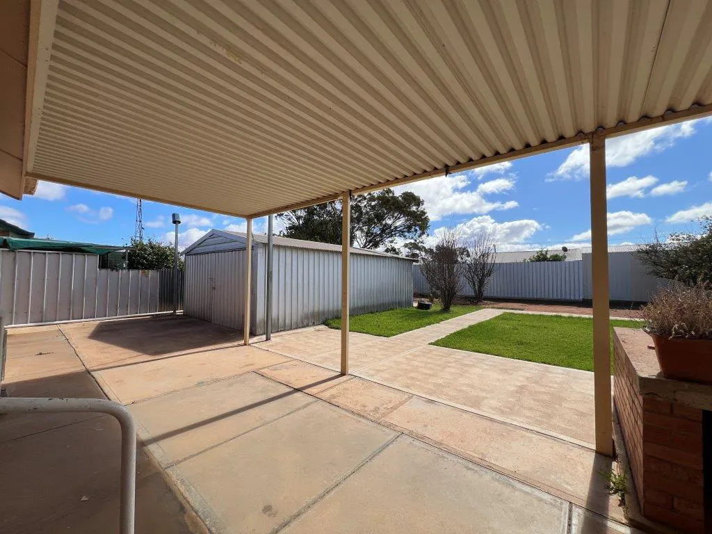 44 Kloeden Street — photo 13 of 19
