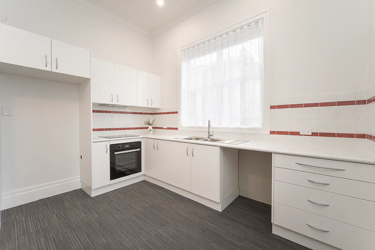 63B Whyte Street — photo 5 of 10