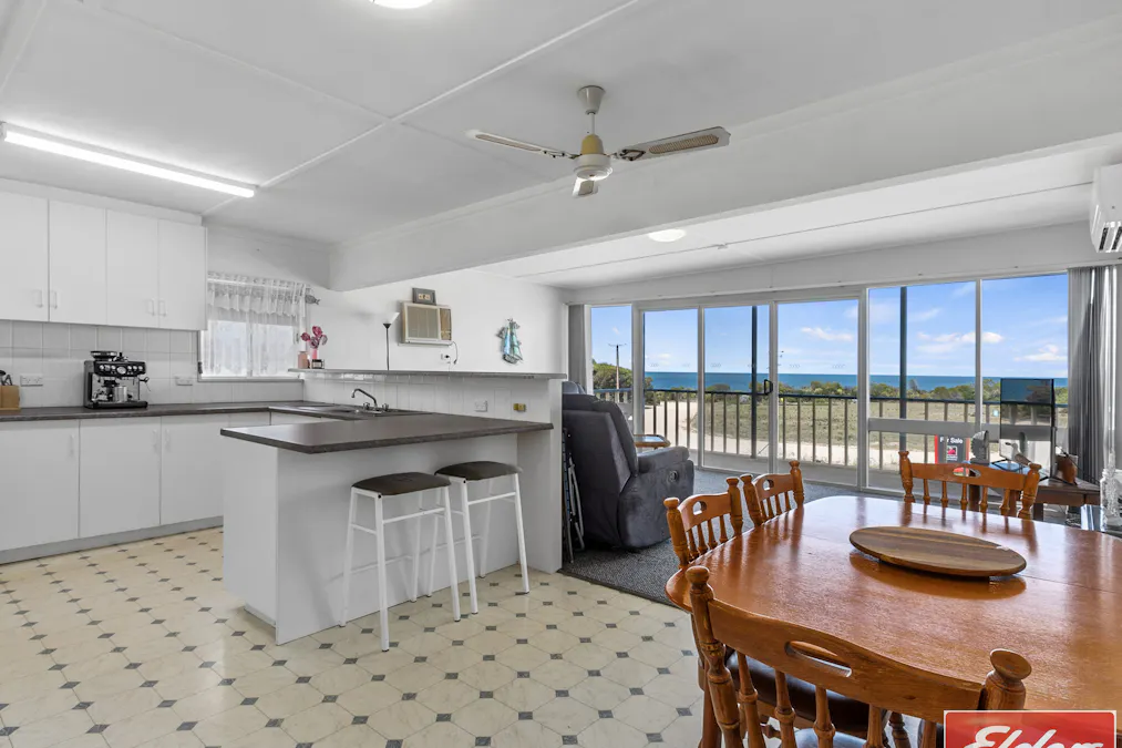 7 Eva Crescent, Port Julia, SA, 5580 - Image 10