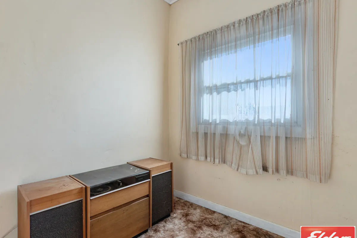 2 Lawhill Street — photo 10 of 21