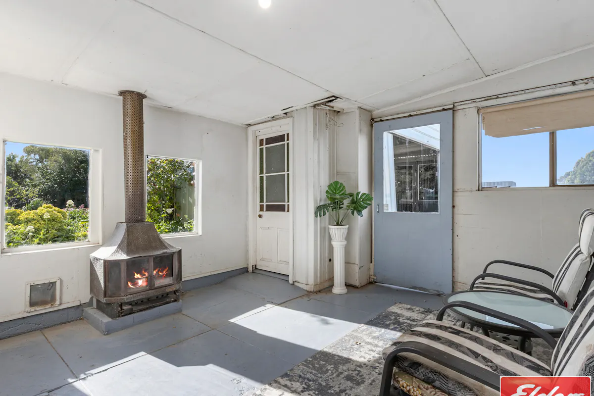 2 Lawhill Street — photo 7 of 21