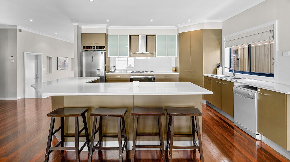 123 Shearwater Drive, Lake Heights, NSW, 2502 - Image 4