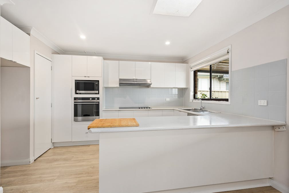 6 Milne Crescent, Coniston, NSW, 2500 - Image 2