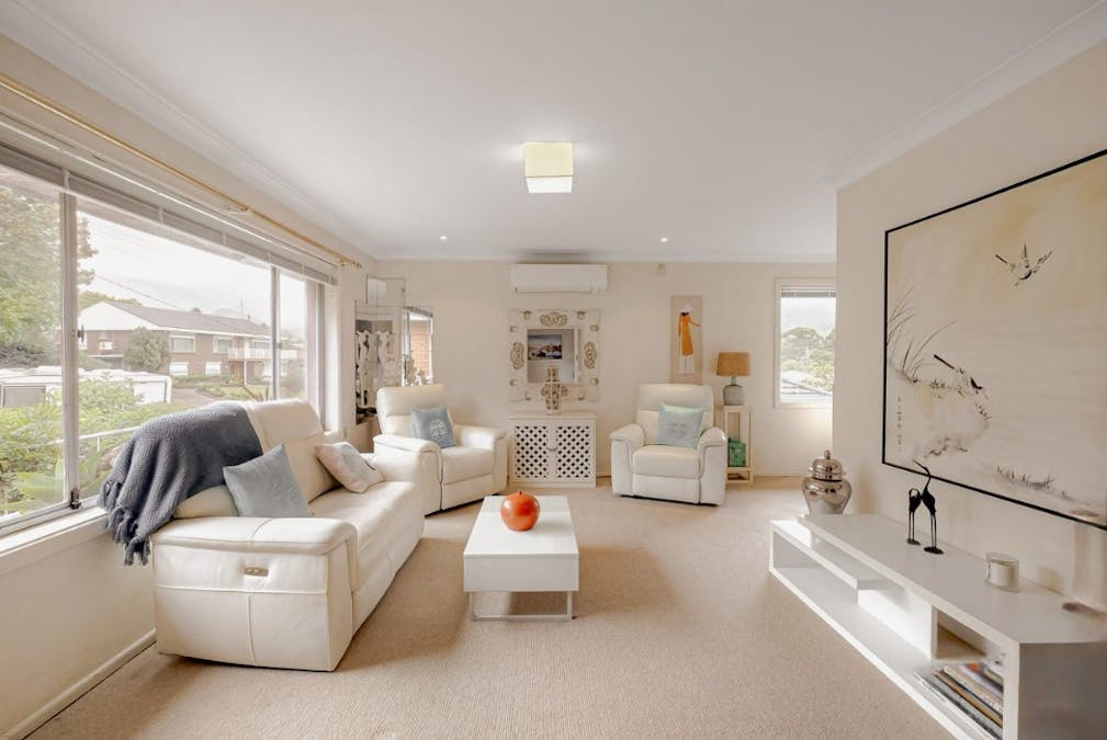 18 Gorrell Crescent, Mangerton, NSW, 2500 - Image 2
