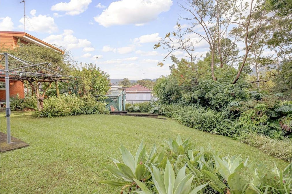 18 Gorrell Crescent, Mangerton, NSW, 2500 - Image 9