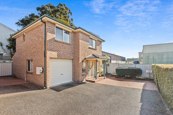 4/8a Balgownie Road, Fairy Meadow, NSW, 2519 - Image 1