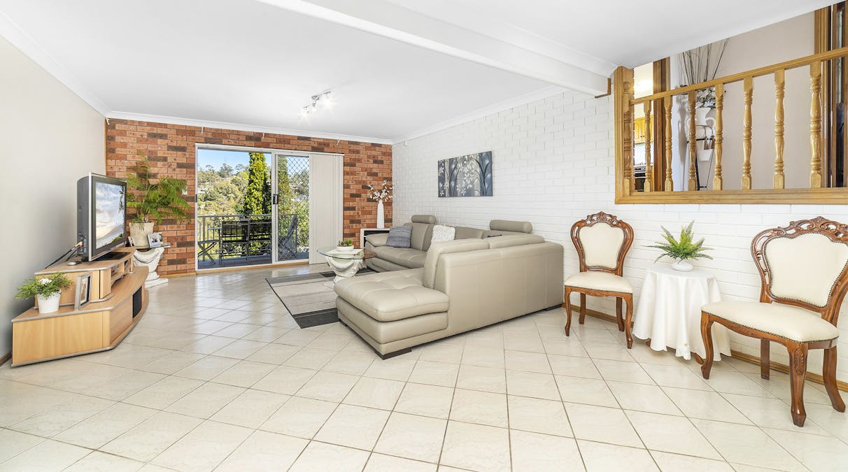 22 Murrogun Crescent, Cordeaux Heights, NSW, 2526 - Image 2