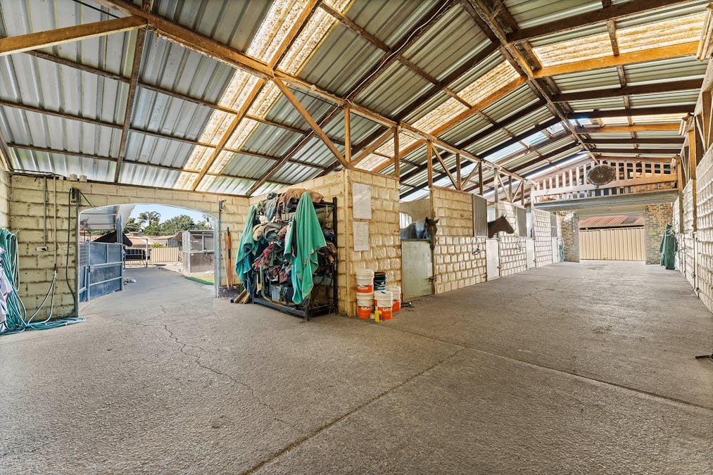 1a Kingston Town Drive, Kembla Grange, NSW, 2526 - Image 6