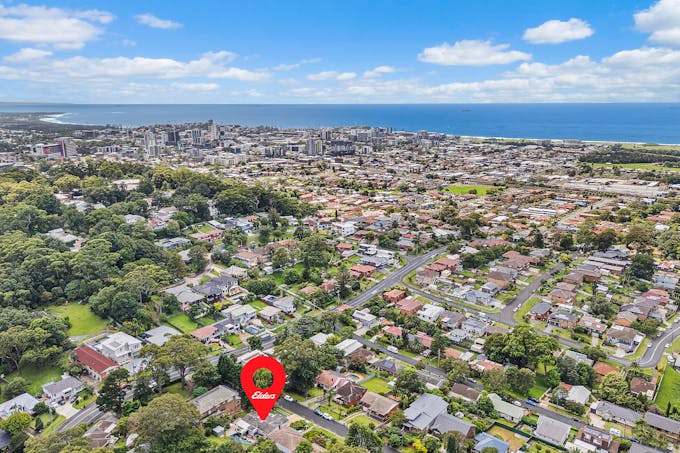 2 Iris Avenue, Coniston, NSW, 2500 - Image 1