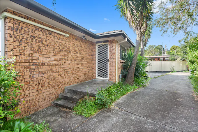 2/5 Musgrave Place, Figtree, NSW, 2525 - Image 1
