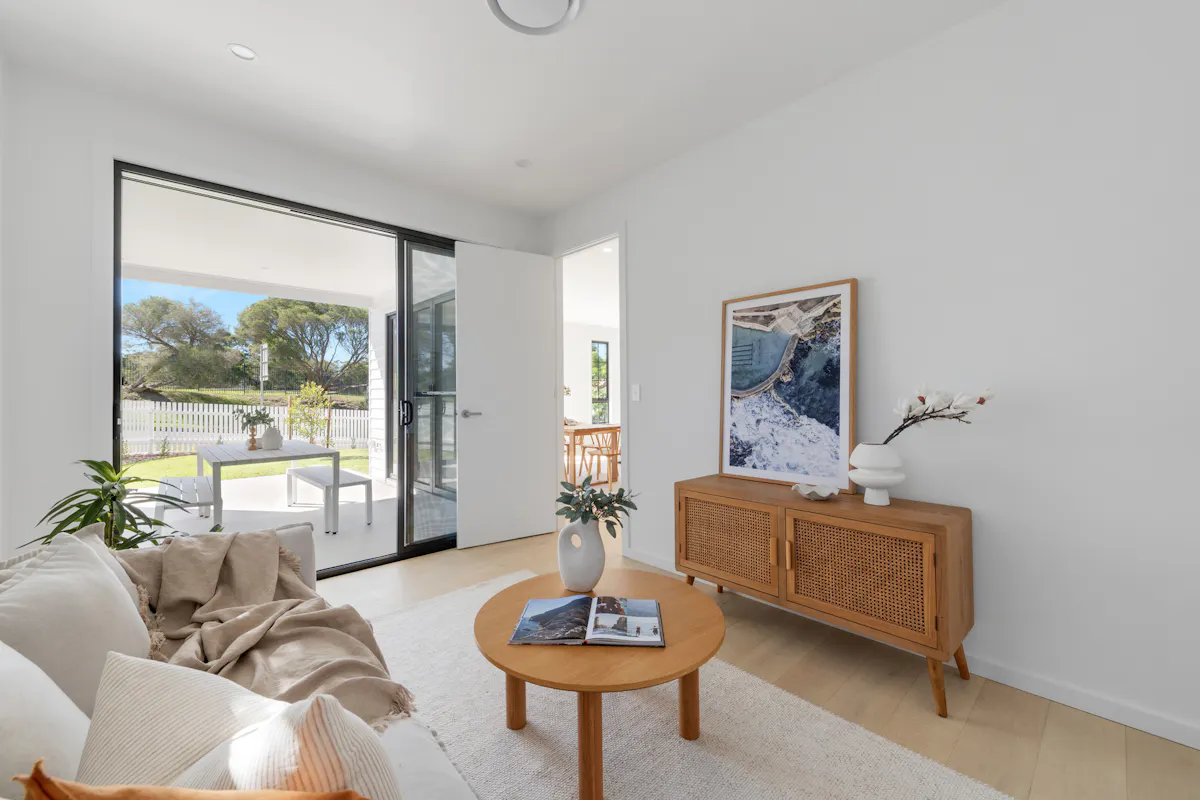 108 Jacaranda Avenue — photo 5 of 17