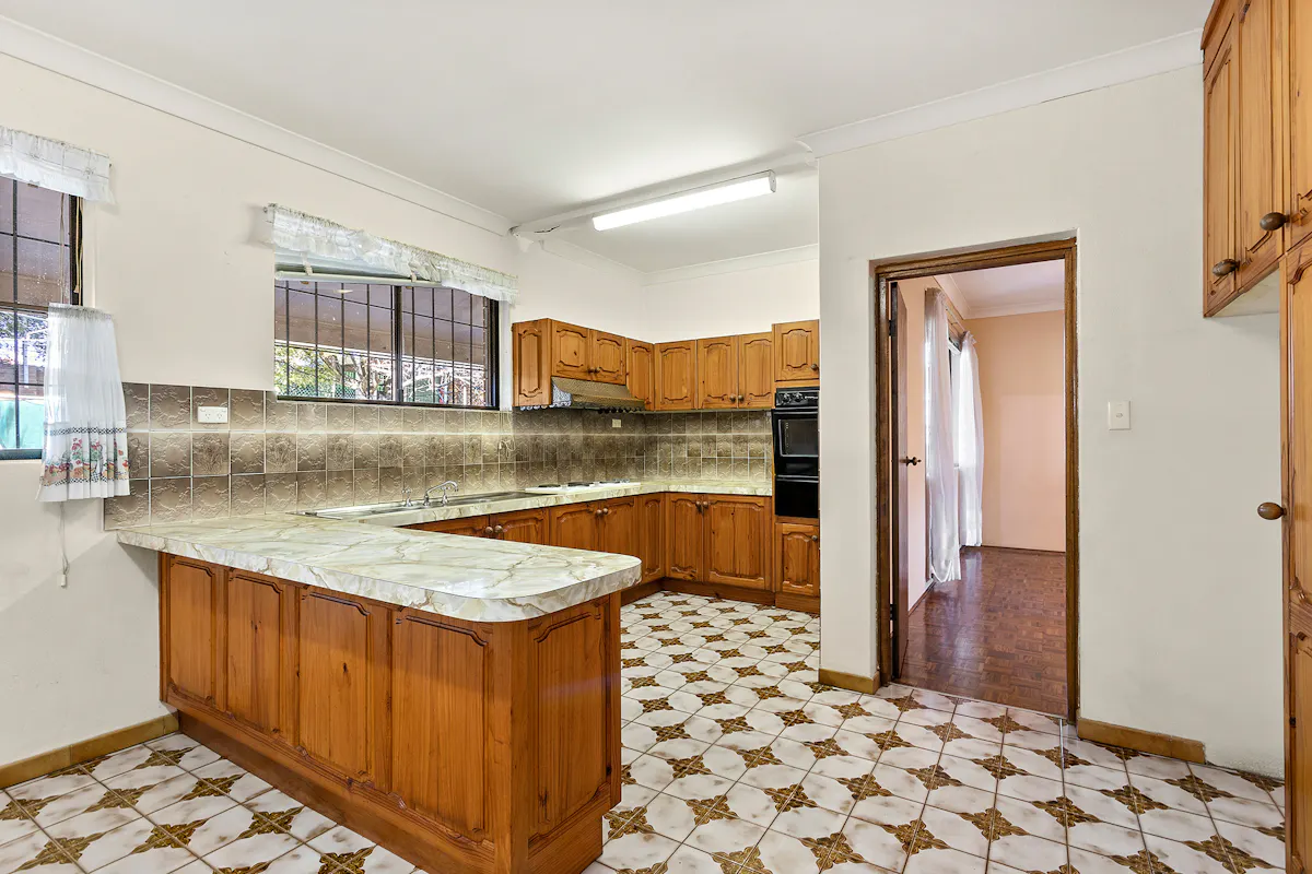 62 Vermont Road — photo 4 of 13