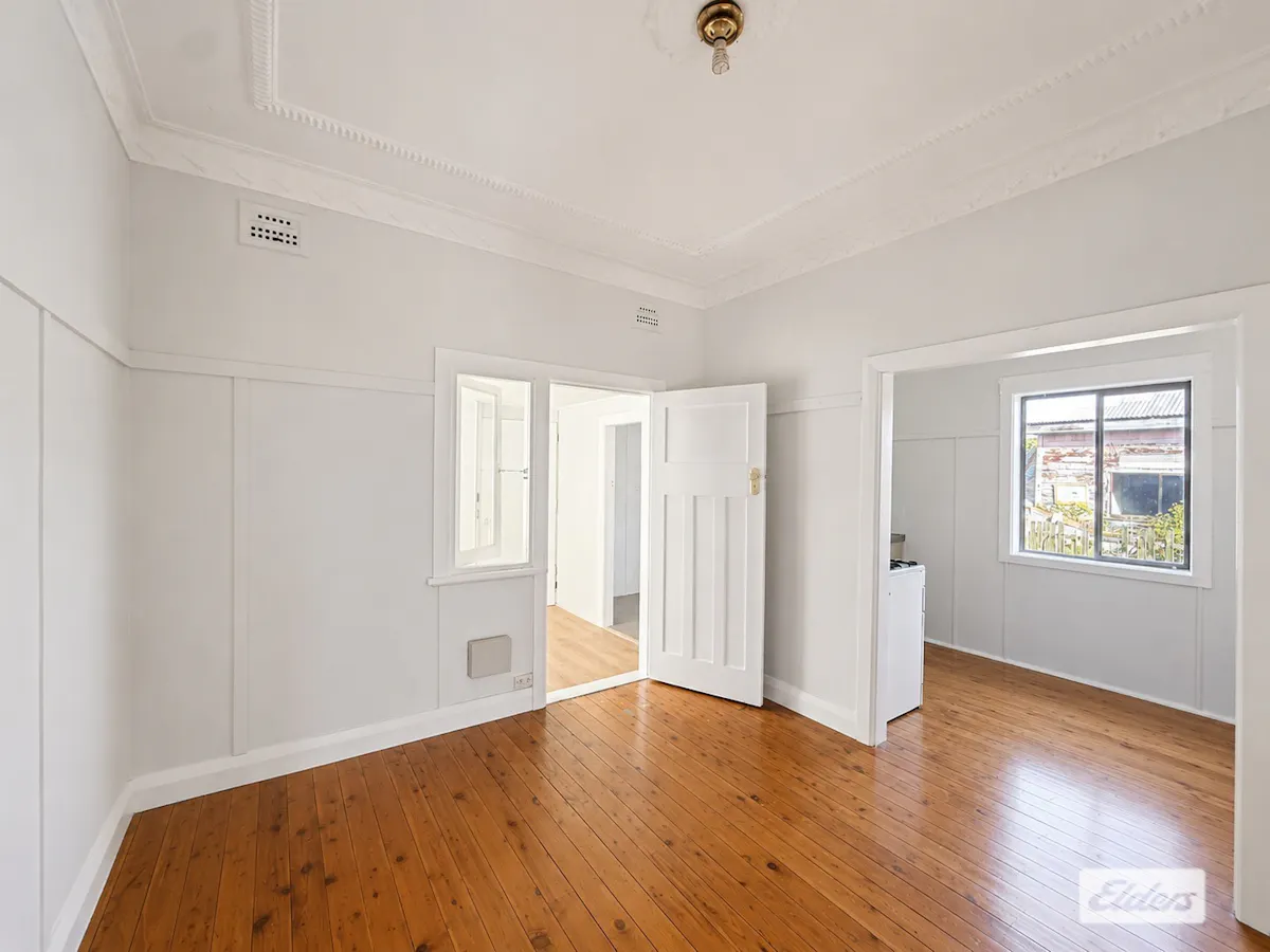 23 Evans Street — photo 2 of 10