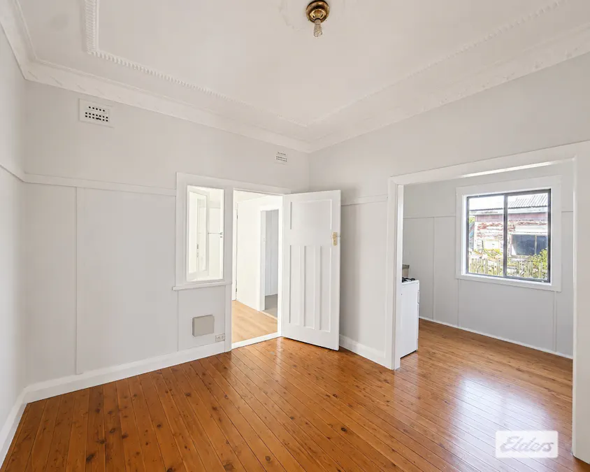 23 Evans Street, Wollongong, NSW, 2500 - Image 2