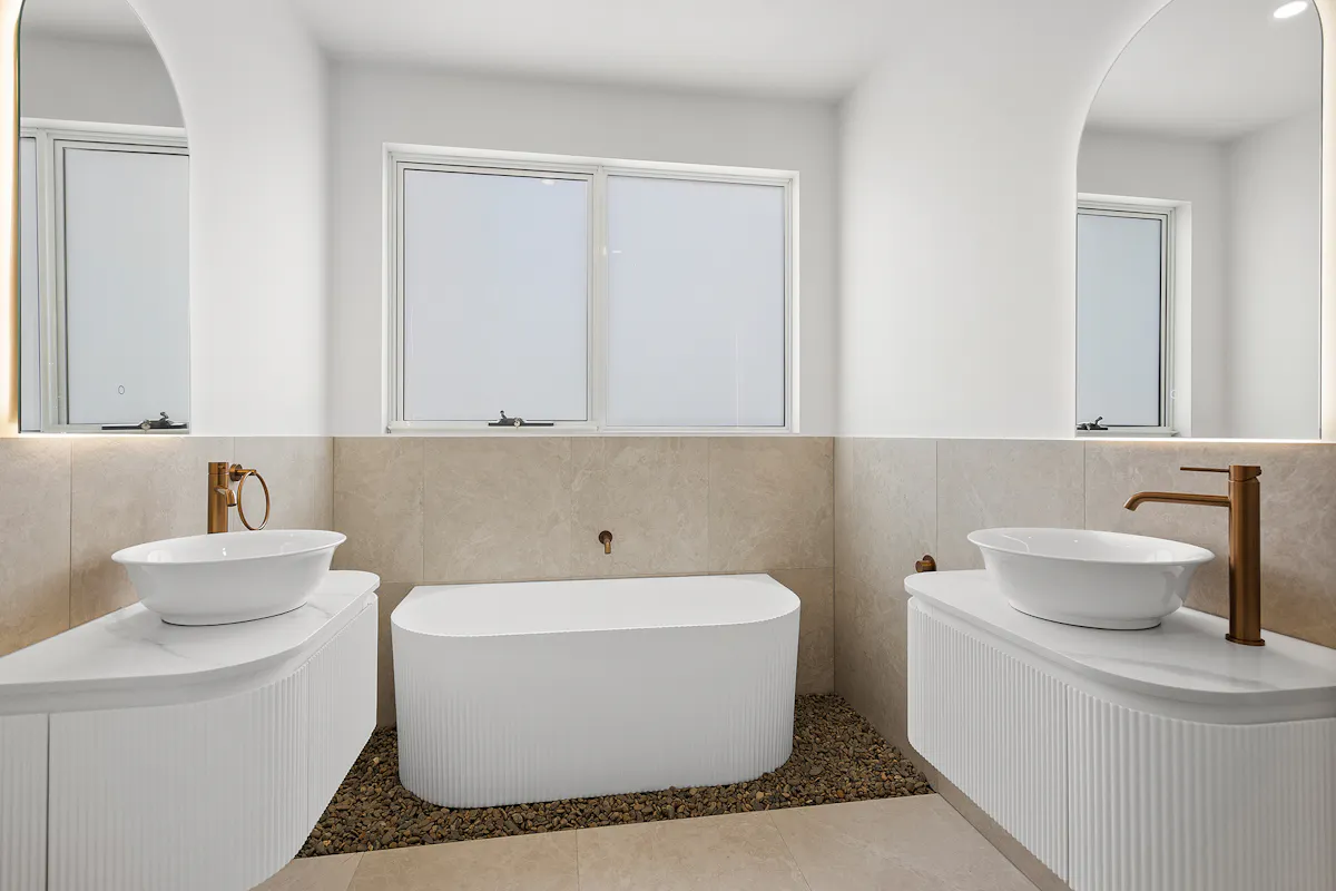 66b Gladstone Avenue — photo 6 of 10