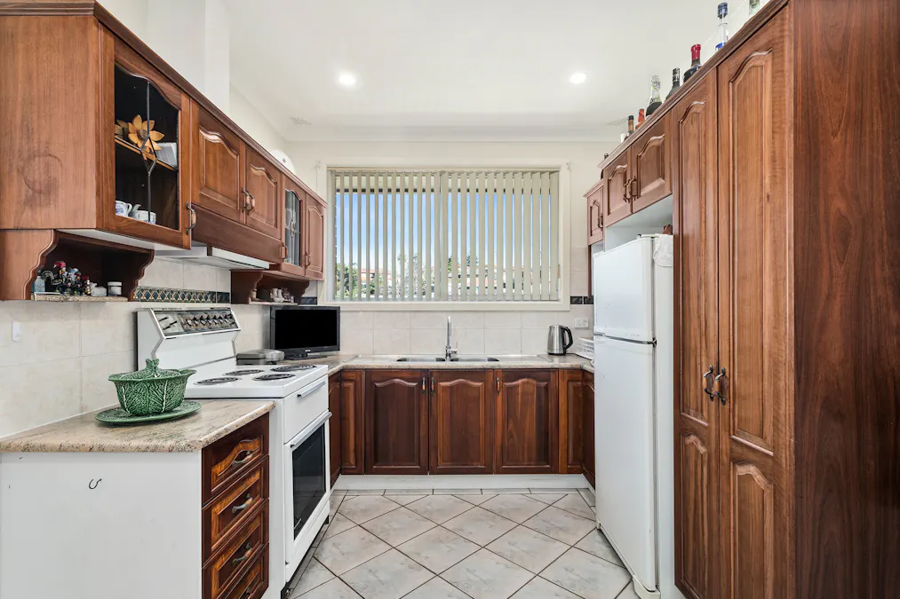 18 Denise Street, Lake Heights, NSW, 2502 - Image 3