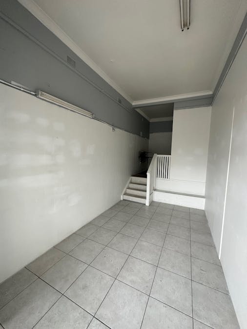 5b/130 Gladstone Avenue, Coniston, NSW, 2500 - Image 2
