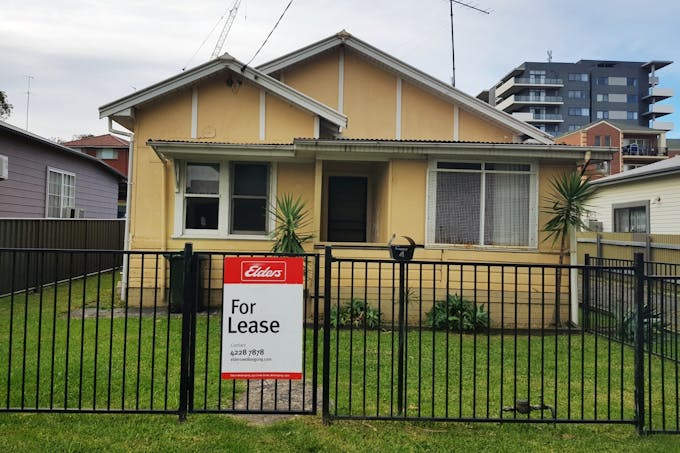 4 Osborne Street, Wollongong, NSW, 2500 - Image 1