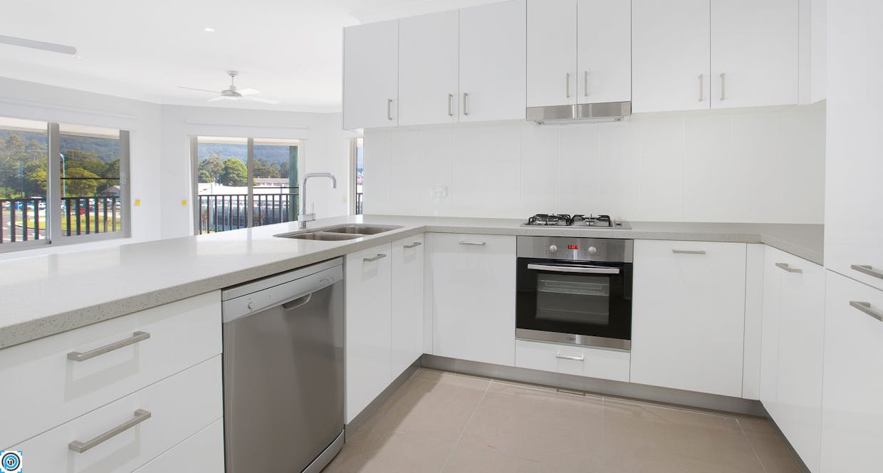 2/1 Brompton Road, Bellambi, NSW, 2518 - Image 3