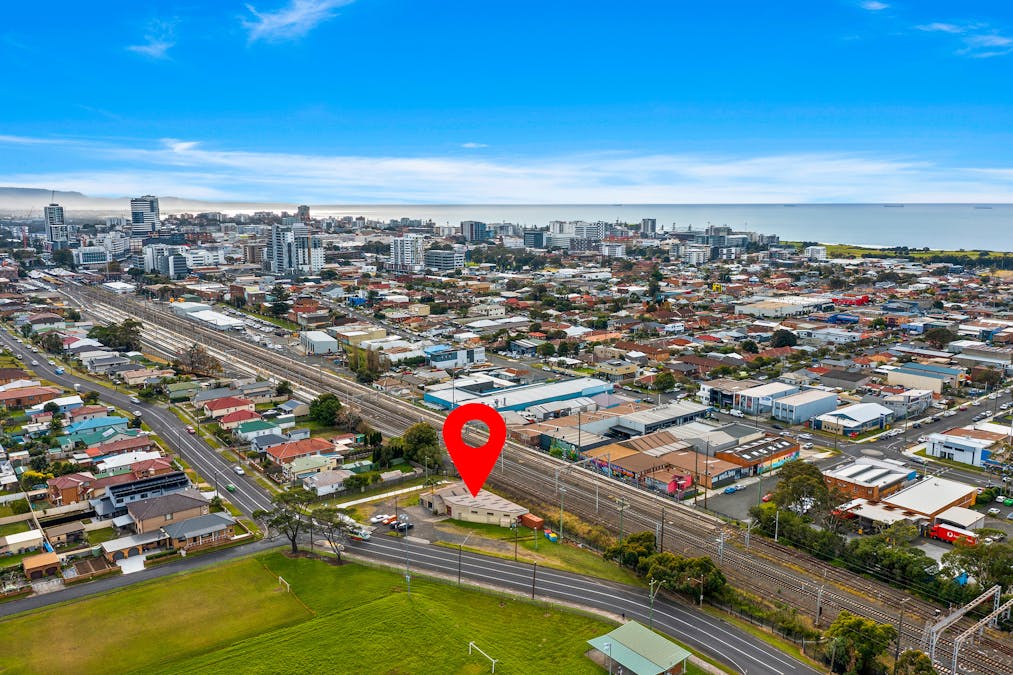 95 Gladstone Avenue, Coniston, NSW, 2500 - Image 3
