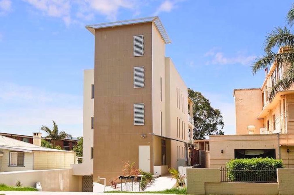 2/32 Bourke Street, North Wollongong, NSW, 2500 - Image 1