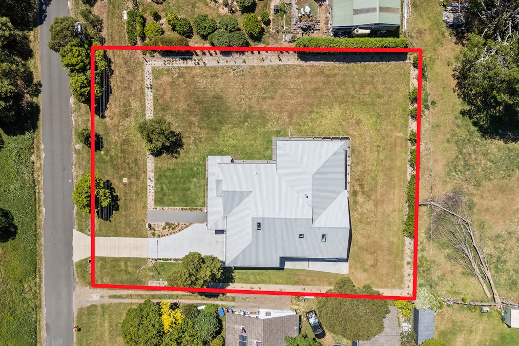 57 South Street, Robertson, NSW, 2577 - Image 16