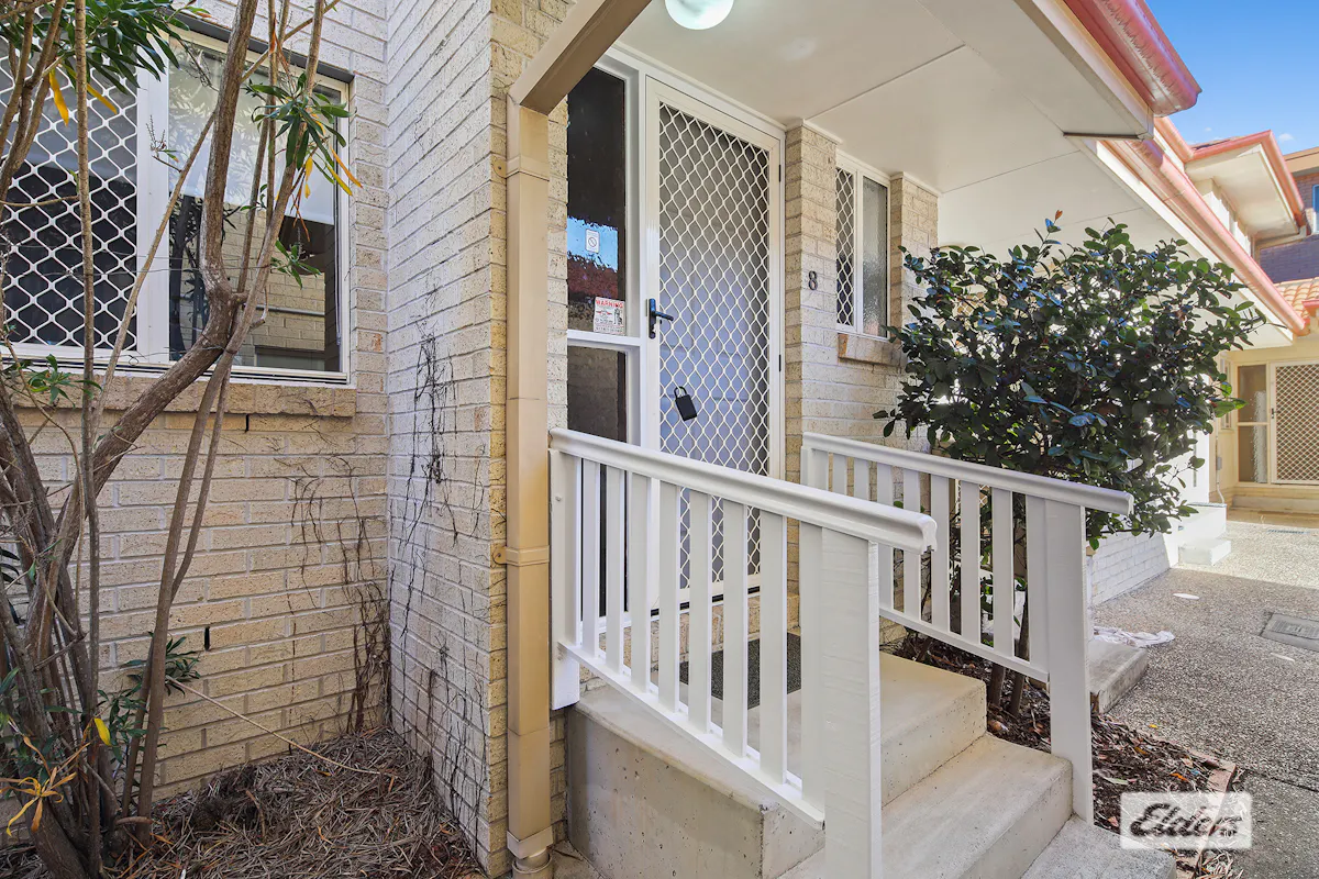 8/2 Blackburn Street — photo 2 of 11