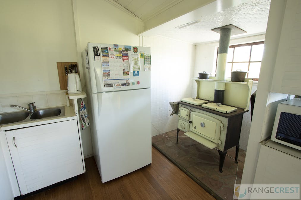 946 Gatton Helidon Road, Lower Tenthill, QLD, 4343 - Image 11