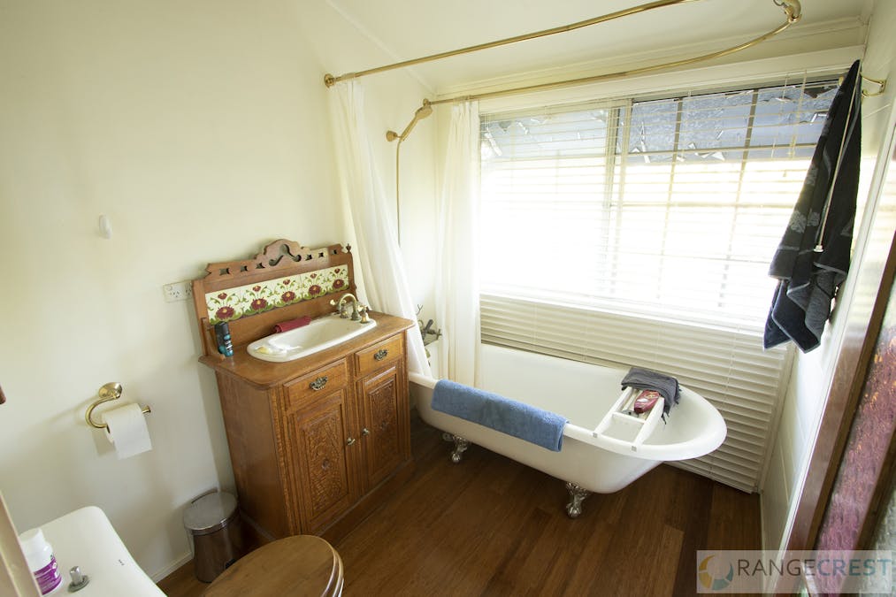 946 Gatton Helidon Road, Lower Tenthill, QLD, 4343 - Image 17