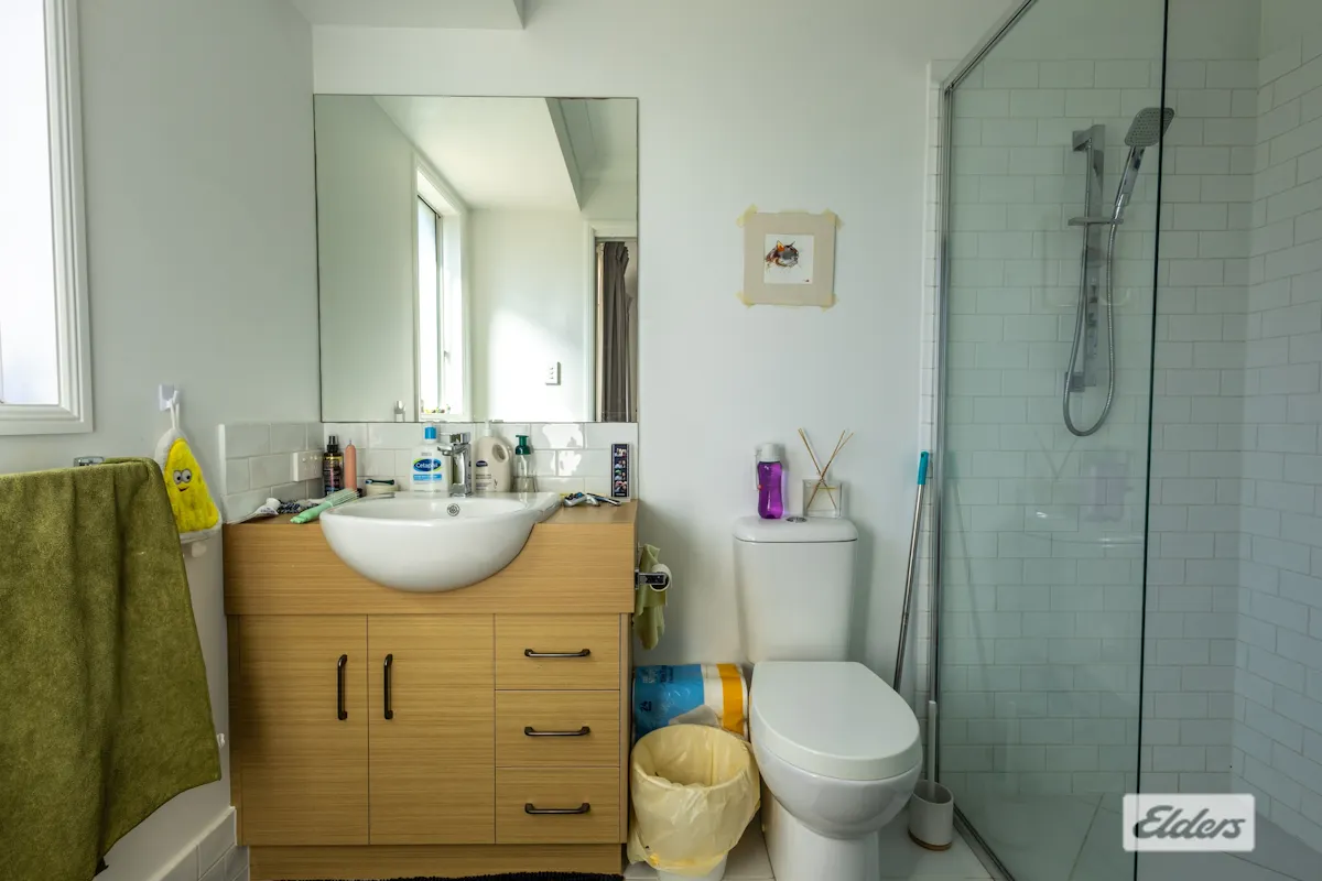 6 Kings Cres — photo 8 of 17