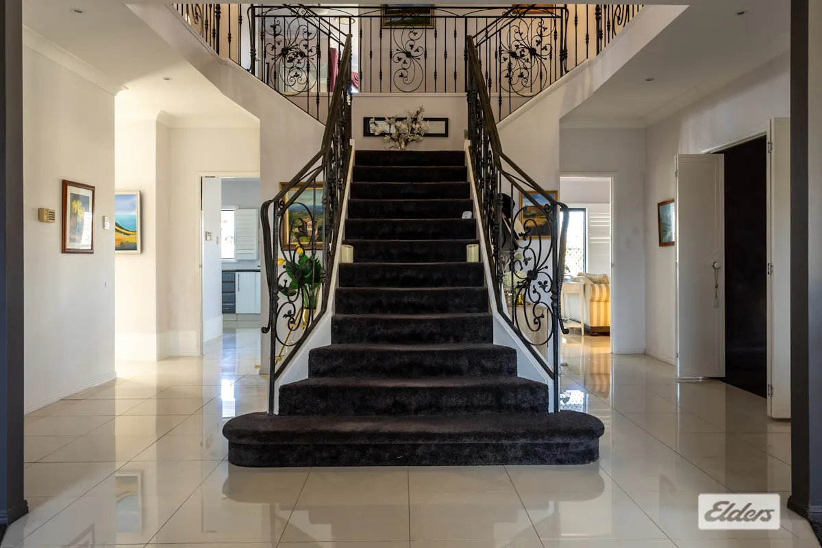 8 Andrews Drive — photo 3 of 30