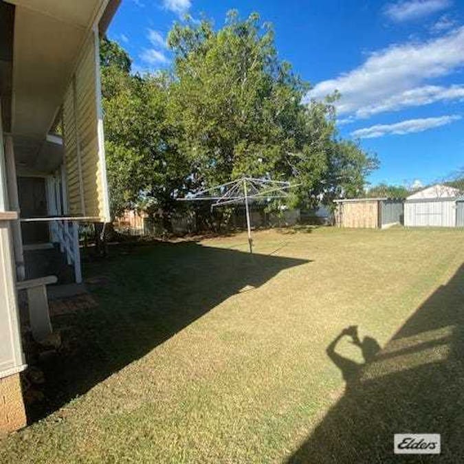 12 Hill Street, Gatton, QLD, 4343 - Image 16