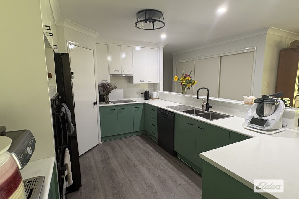 10 Parklea Drive, Placid Hills, QLD, 4343 - Image 3