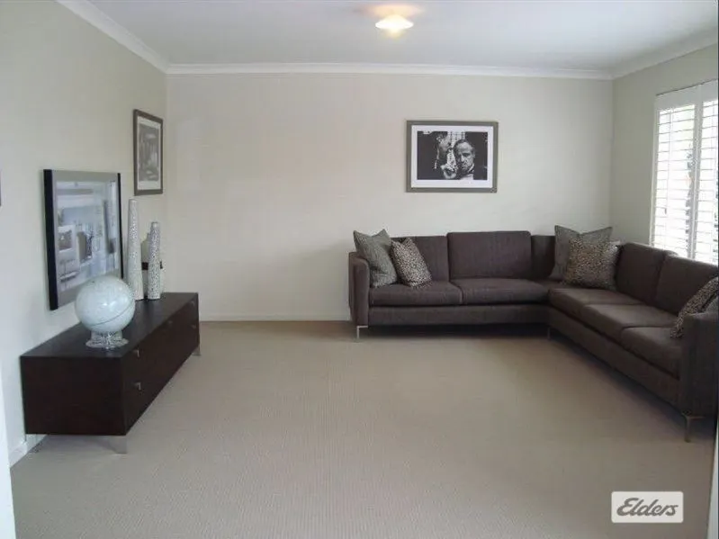 176 Alawoona Street, Redbank Plains, QLD, 4301 - Image 4