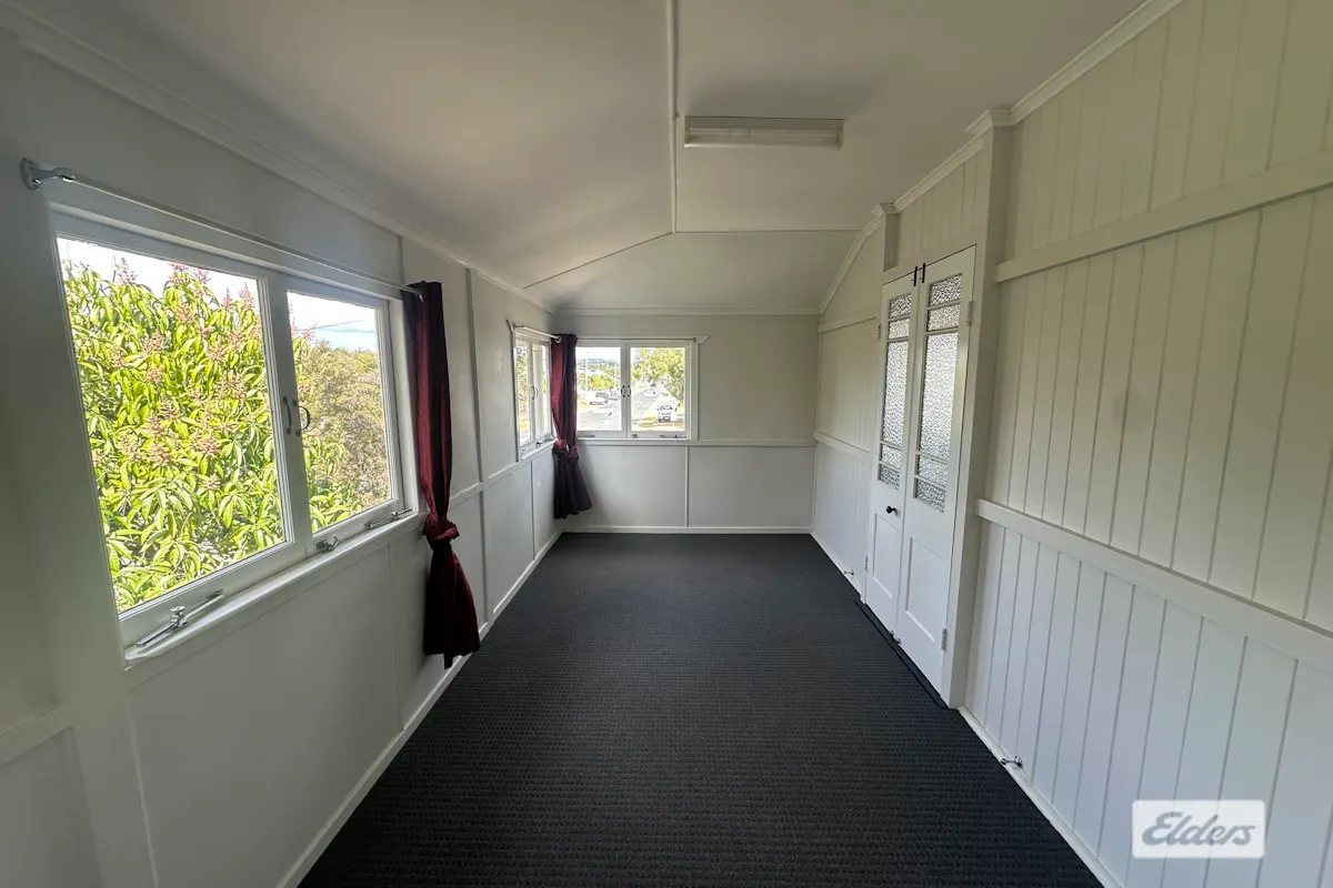 31 Old College Road — photo 9 of 17