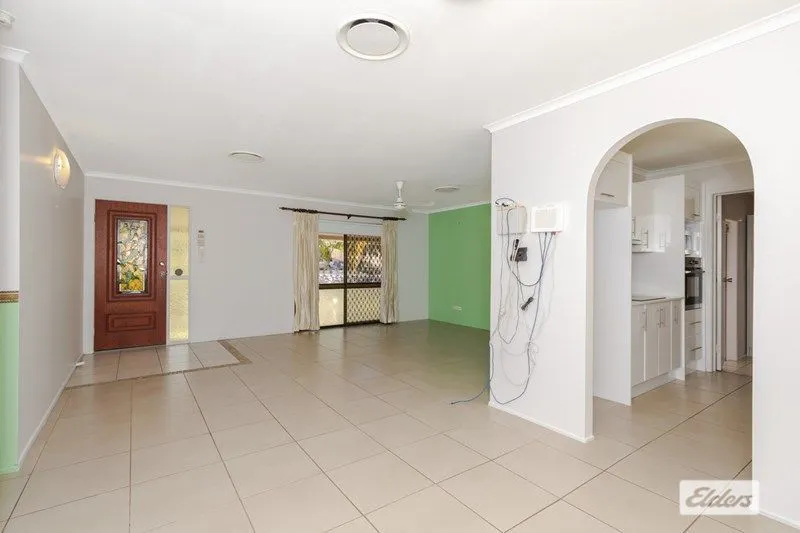 22 Ogilvie Street — photo 2 of 10
