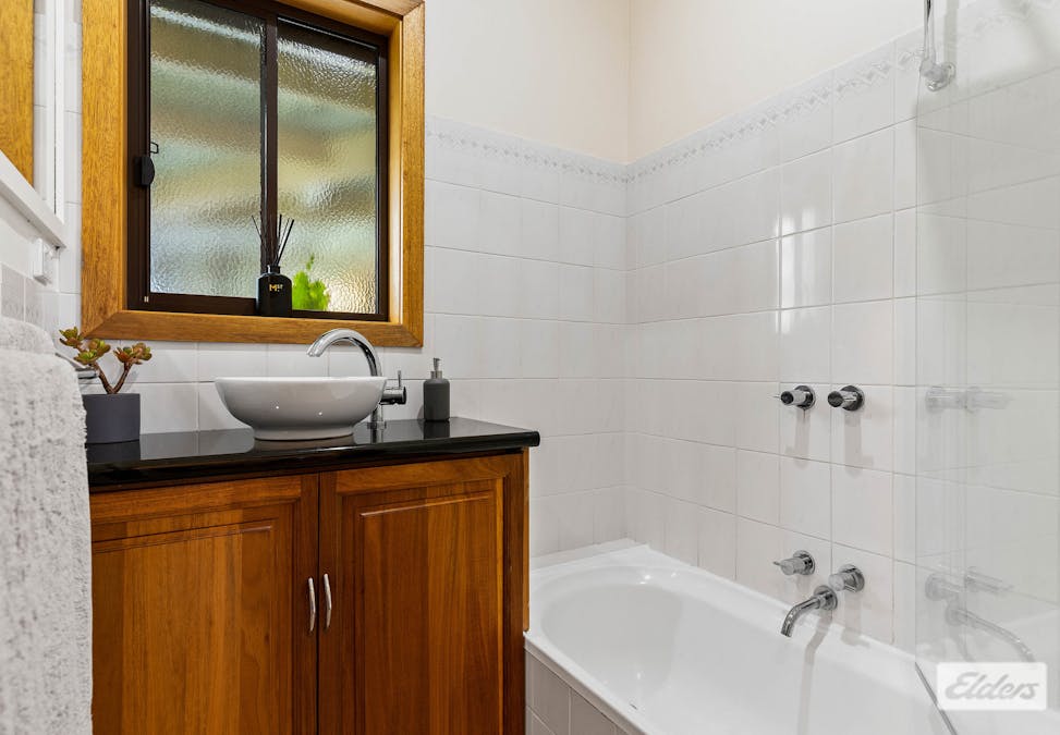 2 Henderson Street, Ararat, VIC, 3377 - Image 11