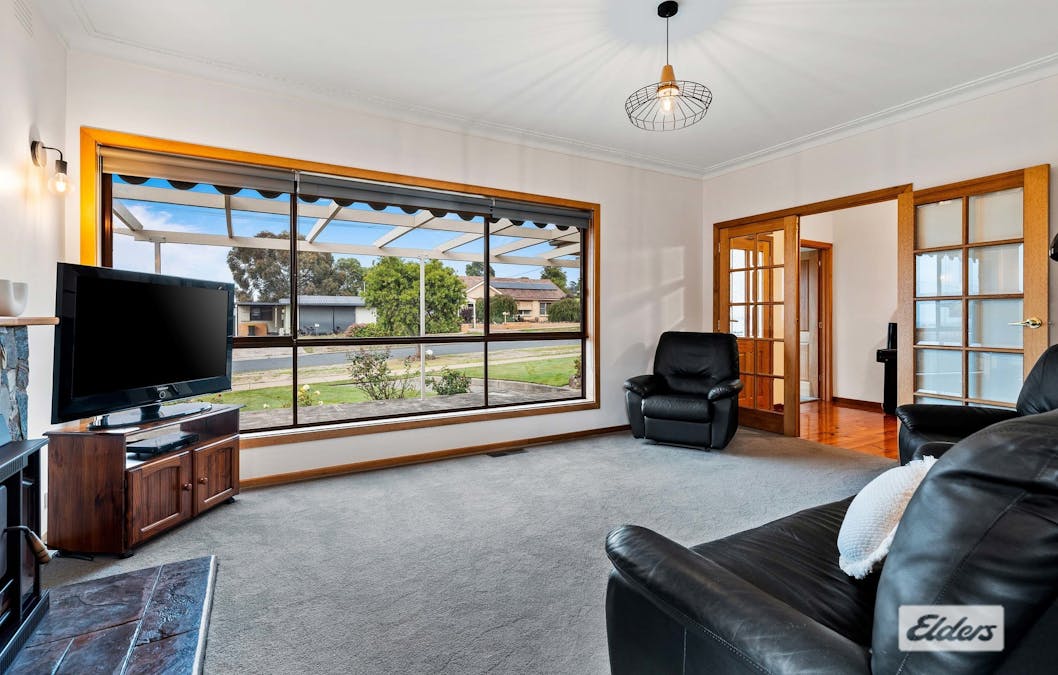 2 Henderson Street, Ararat, VIC, 3377 - Image 8