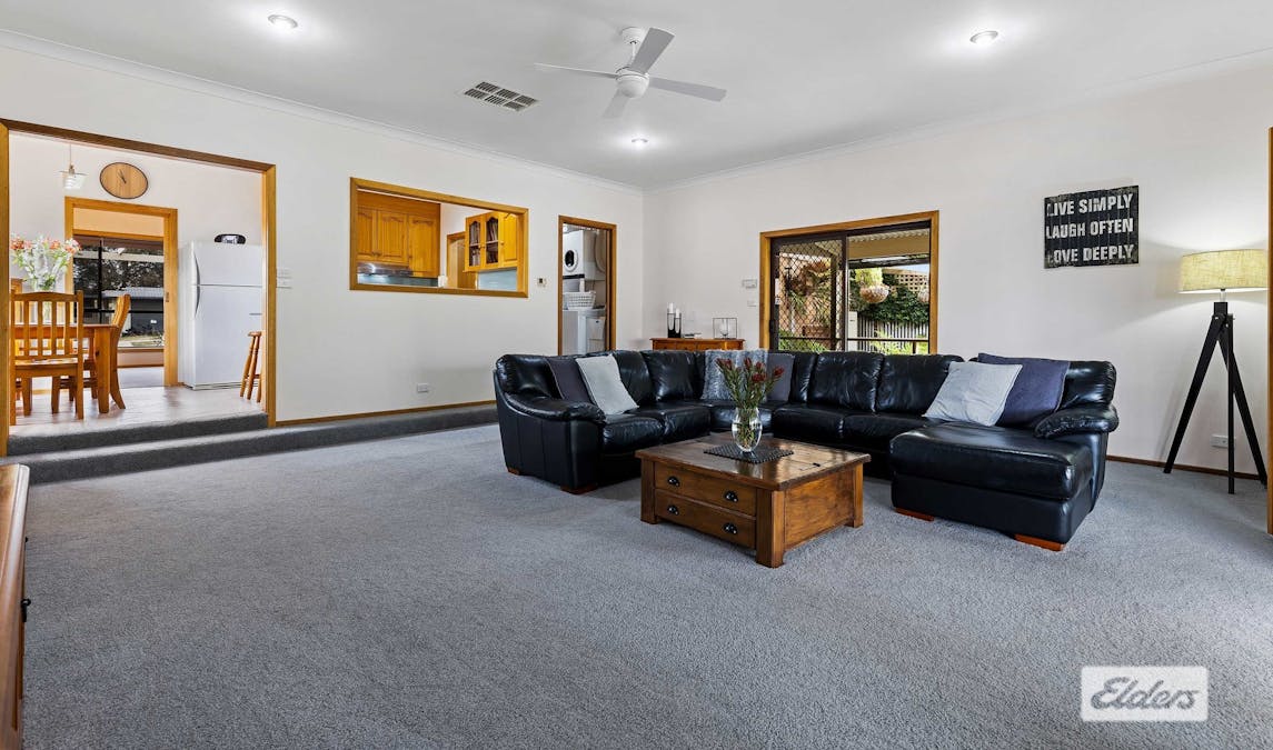 2 Henderson Street, Ararat, VIC, 3377 - Image 9