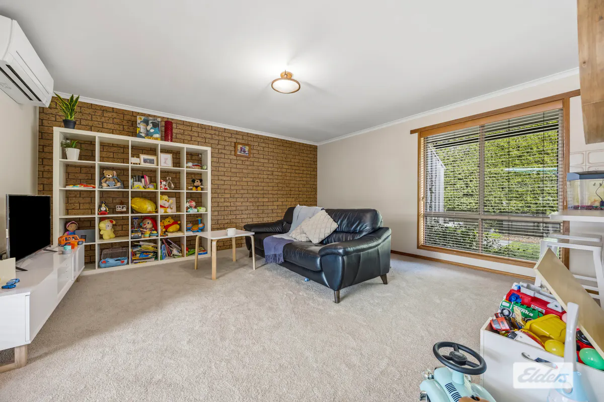 4/9 Scherger Crescent — photo 13 of 25