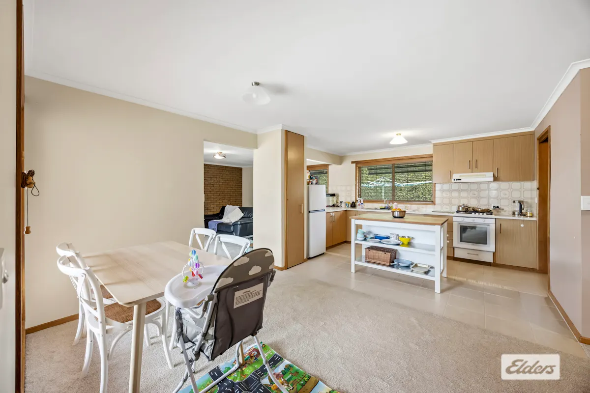 4/9 Scherger Crescent — photo 10 of 25