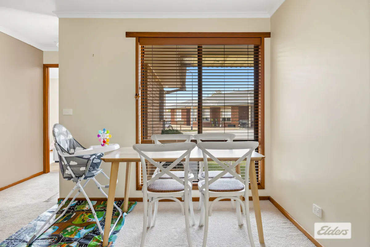 4/9 Scherger Crescent — photo 9 of 25