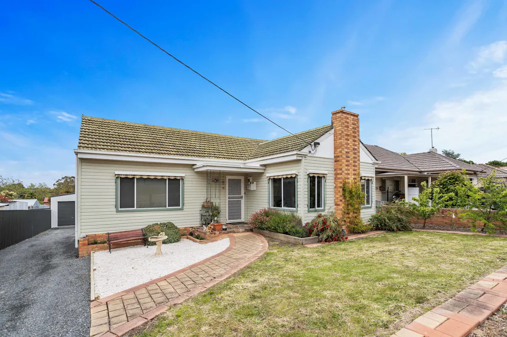 33 High Street West , Ararat, VIC, 3377 - Image 1