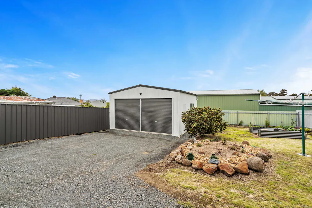 33 High Street West , Ararat, VIC, 3377 - Image 13