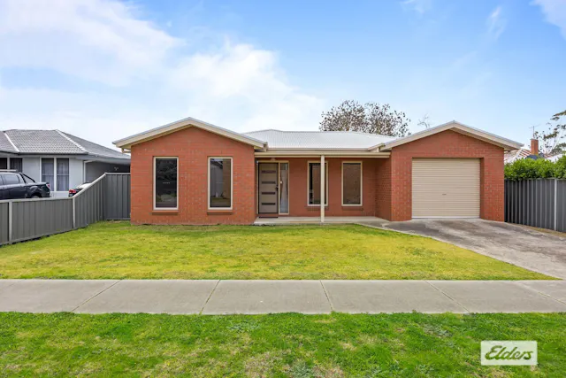 31 Laidlaw Street — photo from Elders Real Estate Ararat