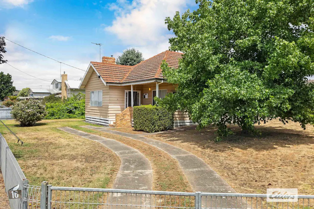 16 Queen Street South, Ararat, VIC, 3377 - Image 3
