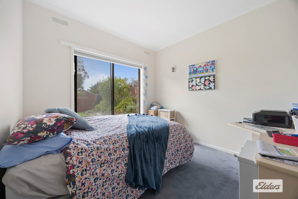 80 Banfield Street, Ararat, VIC, 3377 - Image 17