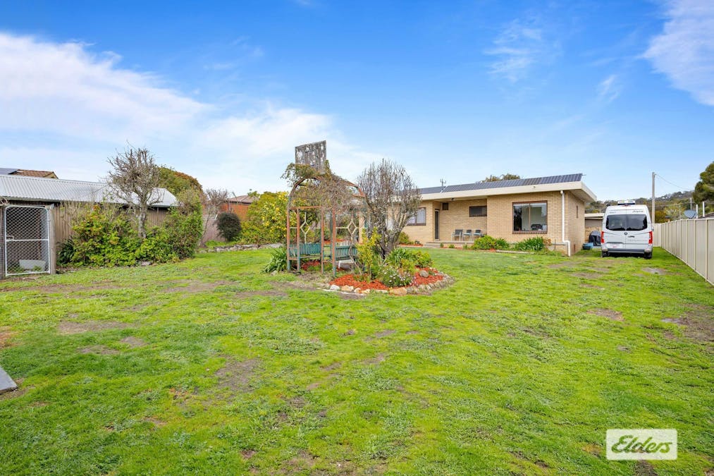 80 Banfield Street, Ararat, VIC, 3377 - Image 21