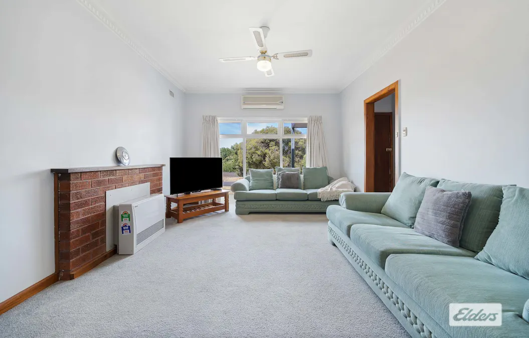 19 Speed Street, Ararat, VIC, 3377 - Image 2